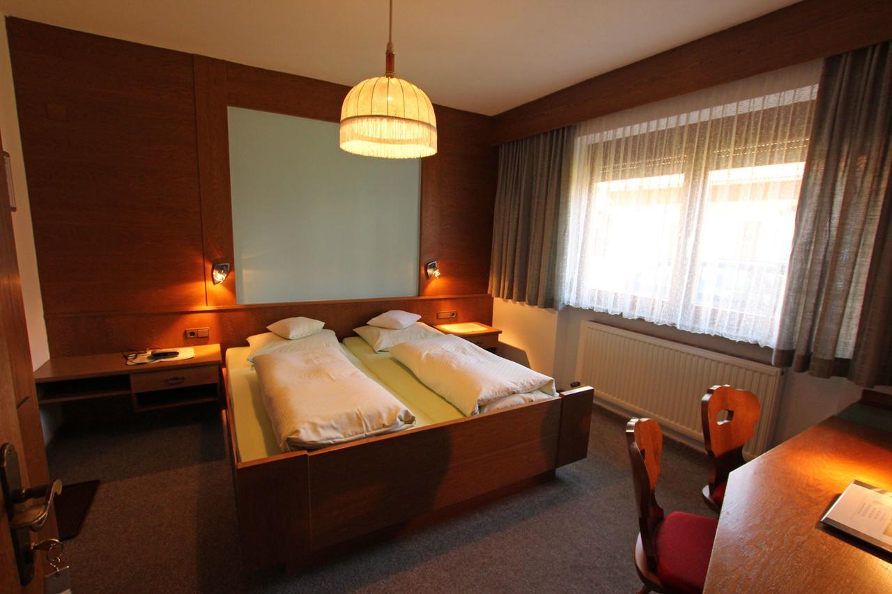 Gaestehaus Wilhelmshof แอห์วัลด์ ภายนอก รูปภาพ